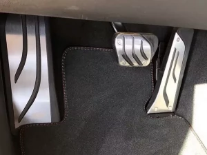 Накладка на педаль відпочинку BMW E39 / E60 / F10 / F07 / F25 / F26 (96-18) - OEM 4