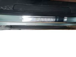 Накладки на пороги VW Passat B8 (15-22) - Carmos 4