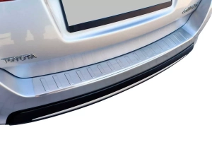Накладка на бампер Toyota Auris II (E180; 15-18) Touring Sports - Carmos 5