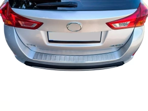 Накладка на бампер Toyota Auris II (E180; 15-18) Touring Sports - Carmos 7