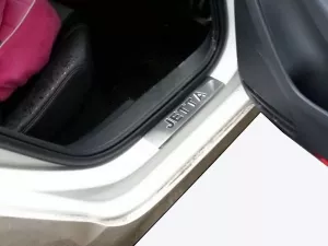 Хром накладки на пороги VW Jetta A6 (11-18) - OMSA 3