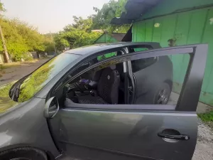 Дефлекторы окон VW Golf V (03-08) 3D - Heko (вставные) 5