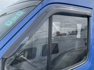 Дефлекторы окон Mercedes Sprinter W901 (95-06) - Hic (накладные) 5