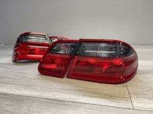 Ліхтарі задні Mercedes W210 (95-02) Sedan - лампові червоно-димчасті 5