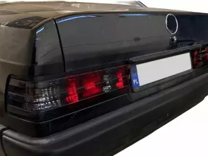 Фонари задние Mercedes C W201 (190) (82-93) - красно-дымчатые 8