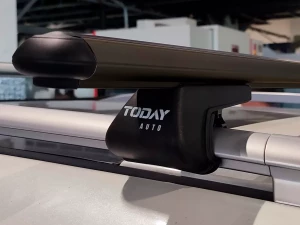 Багажник на звичайні рейлінги - Venus V40 чорний (128 см) 6