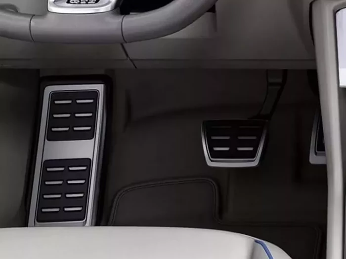 Накладки на педалі АКПП VW Passat B8 Golf VII Tiguan II / Octavia A7 3