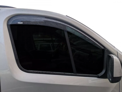 Дефлектори вікон Opel Vivaro B (14-19) - Niken (накладні) 5
