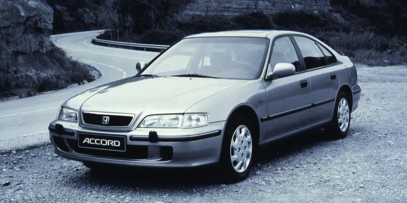 Honda Accord V (1996-1998) Sedan