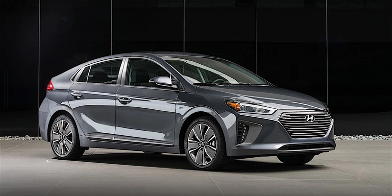 Hyundai Ioniq SE HEV S-A (2017-2019)