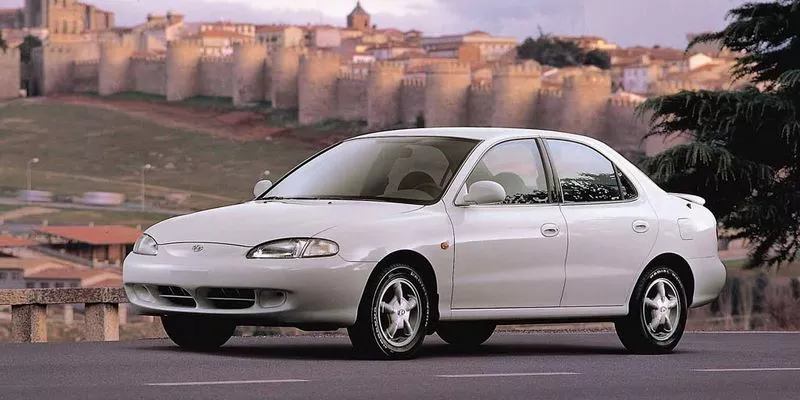 Hyundai Lantra II (J2; 1995-1998)